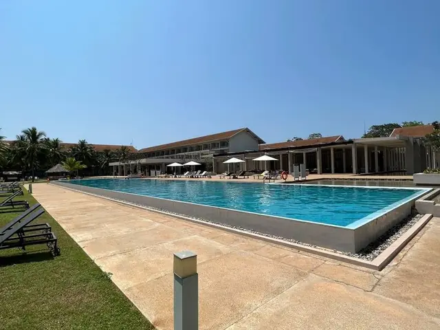 Отель Amaya Beach