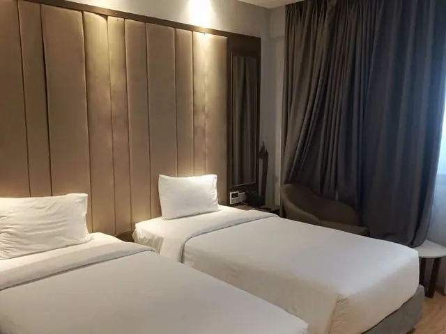 Отель Astica Hotel