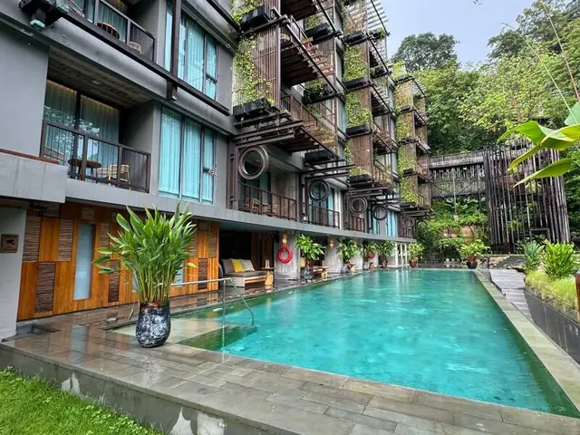 Отель Dinso Resort & Villas Phuket Vignette Collection