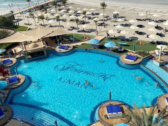 Отель Fairmont Ajman
