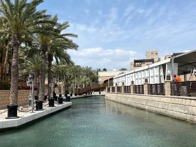 Отель Jumeira Rotana