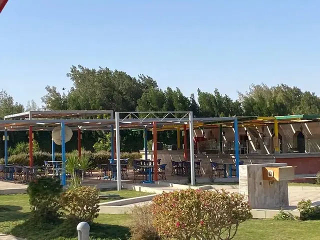 Отель Long Beach Resort Hurghada (Ex. Hilton Long Beach Resort)