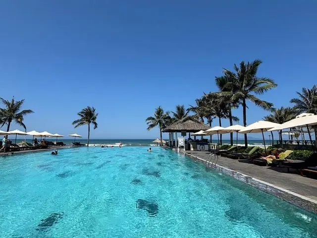 Отель Melia Danang Beach Resort