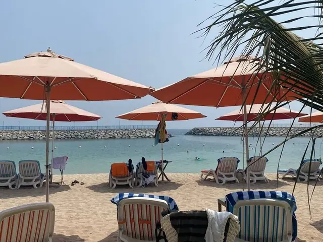 Отель Mirage Bab Al Bahr Beach Resort