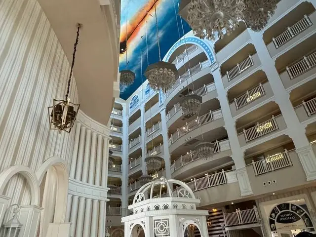 Отель Quattro Beach Resort & Spa