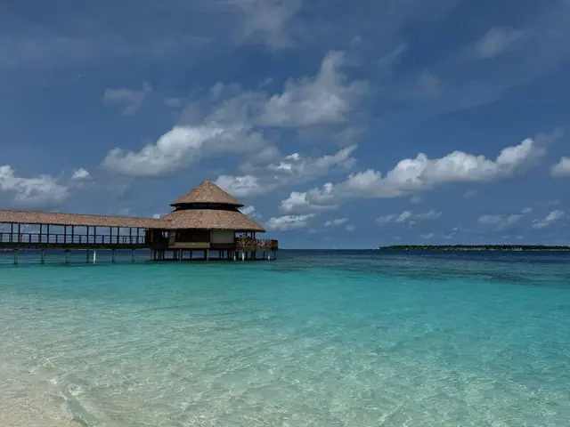 Отель Reethi Faru Resort