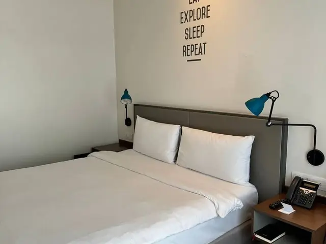 Отель Rove Dubai Marina