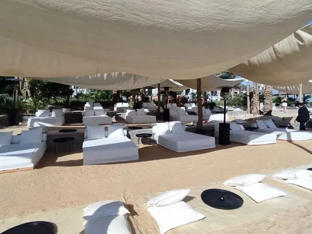 Отель Serry Beach Resort