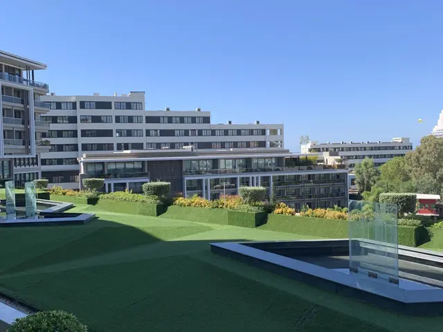 Отель The Sense De Luxe Hotel