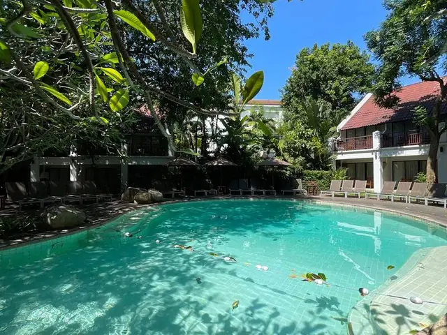 Отель Woodlands Hotel & Resort
