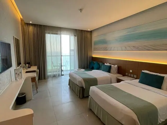 Отель Wyndham Garden Ajman Corniche